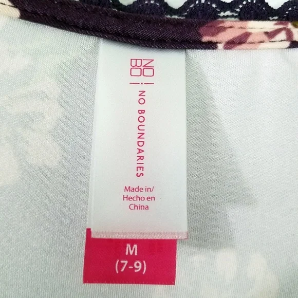 Purple Bell Sleeve Crochet Trimmed Blouse - Picture 8 of 8